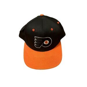 Logo 7 VTG Philadelphia Flyers Adjustable Hat in good condition.